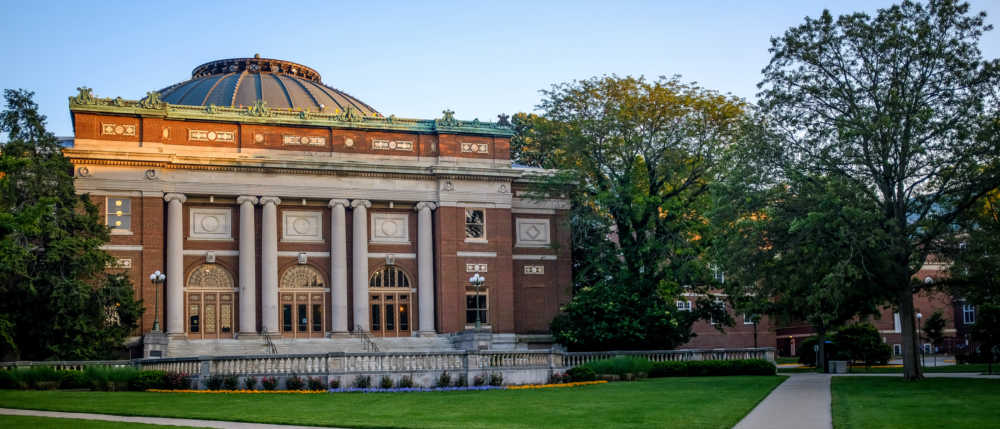 On Campus in Illinois - Welcome To Small Market Meetings!